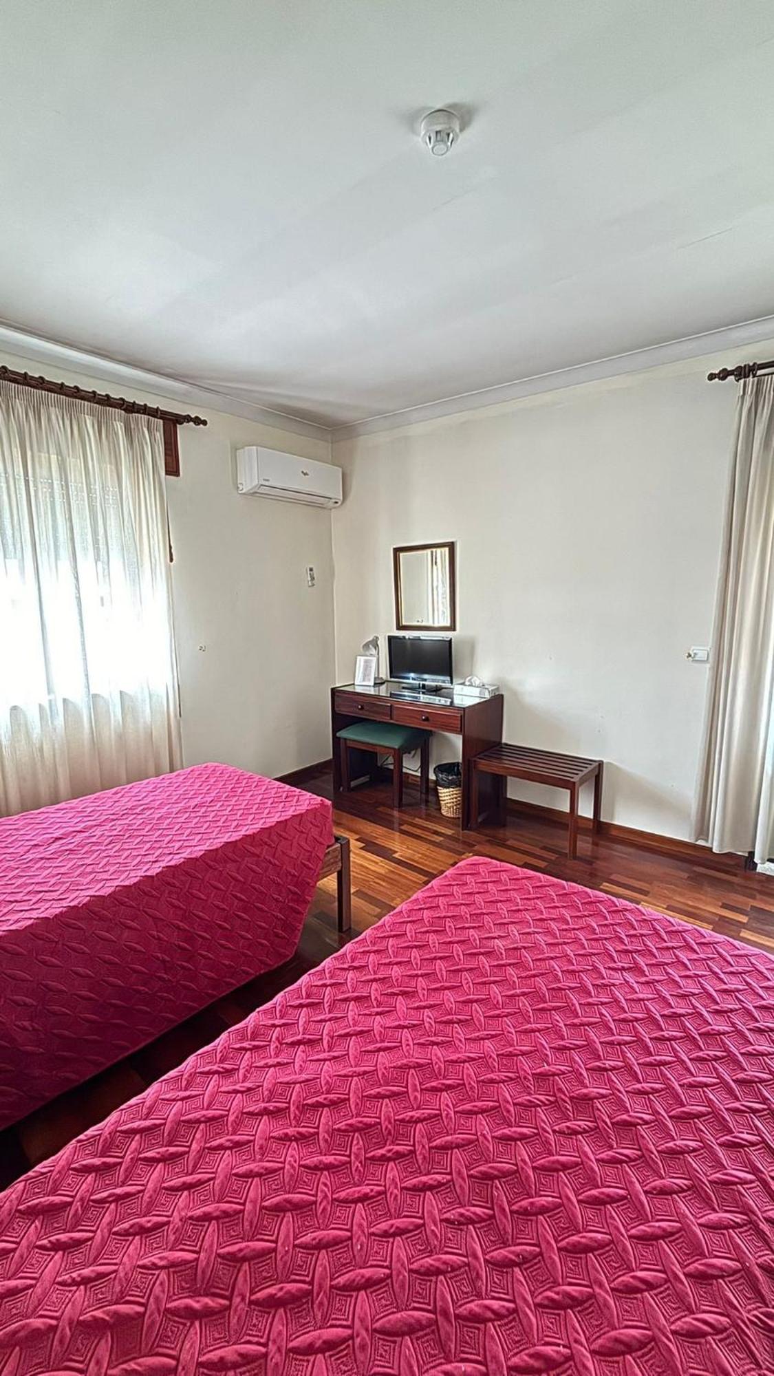 Hotel Trindade Coelho Mogadouro  Ngoại thất bức ảnh