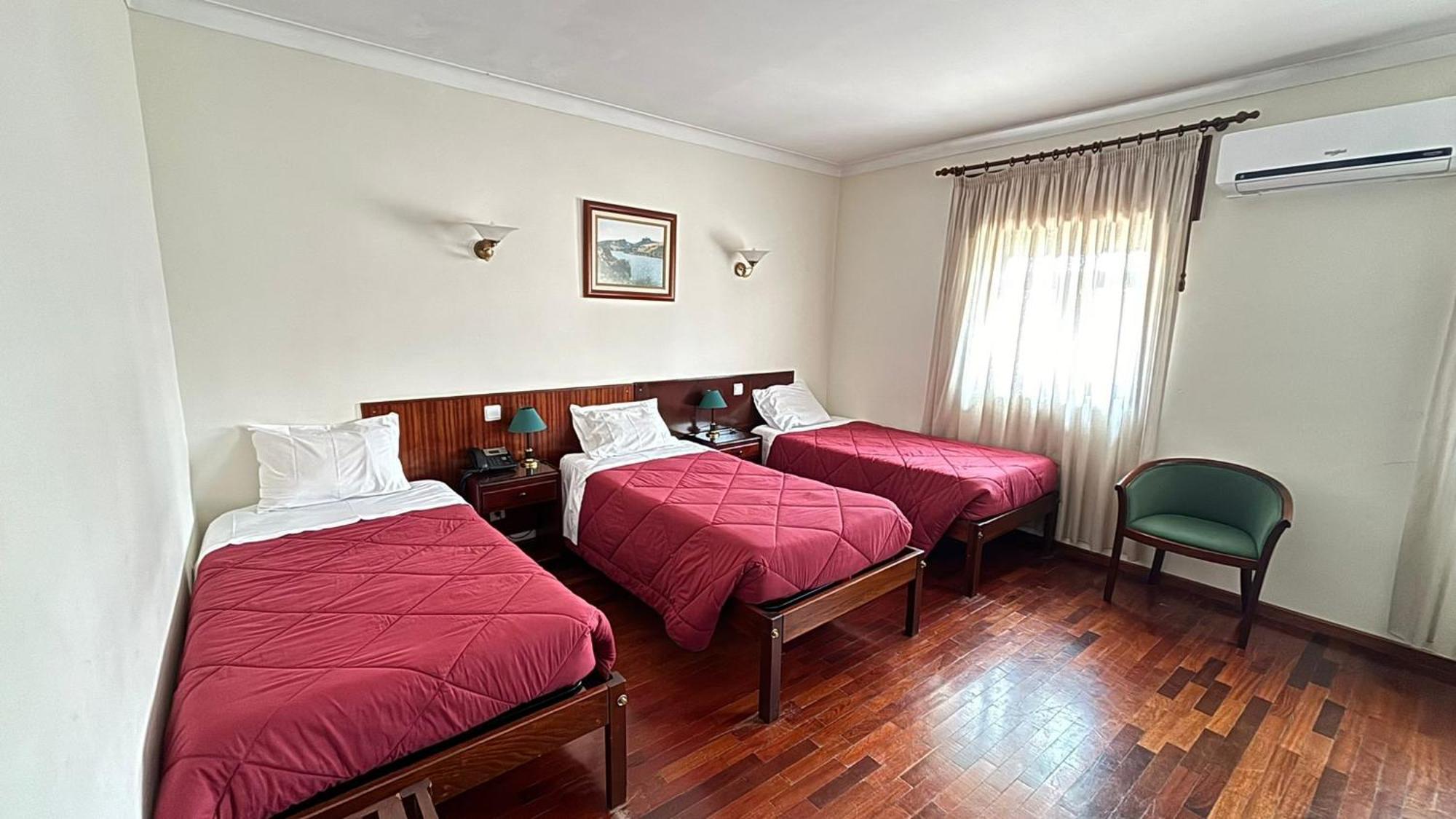 Hotel Trindade Coelho Mogadouro  Ngoại thất bức ảnh