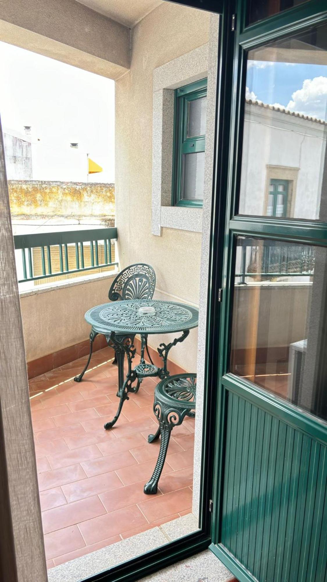 Hotel Trindade Coelho Mogadouro  Ngoại thất bức ảnh