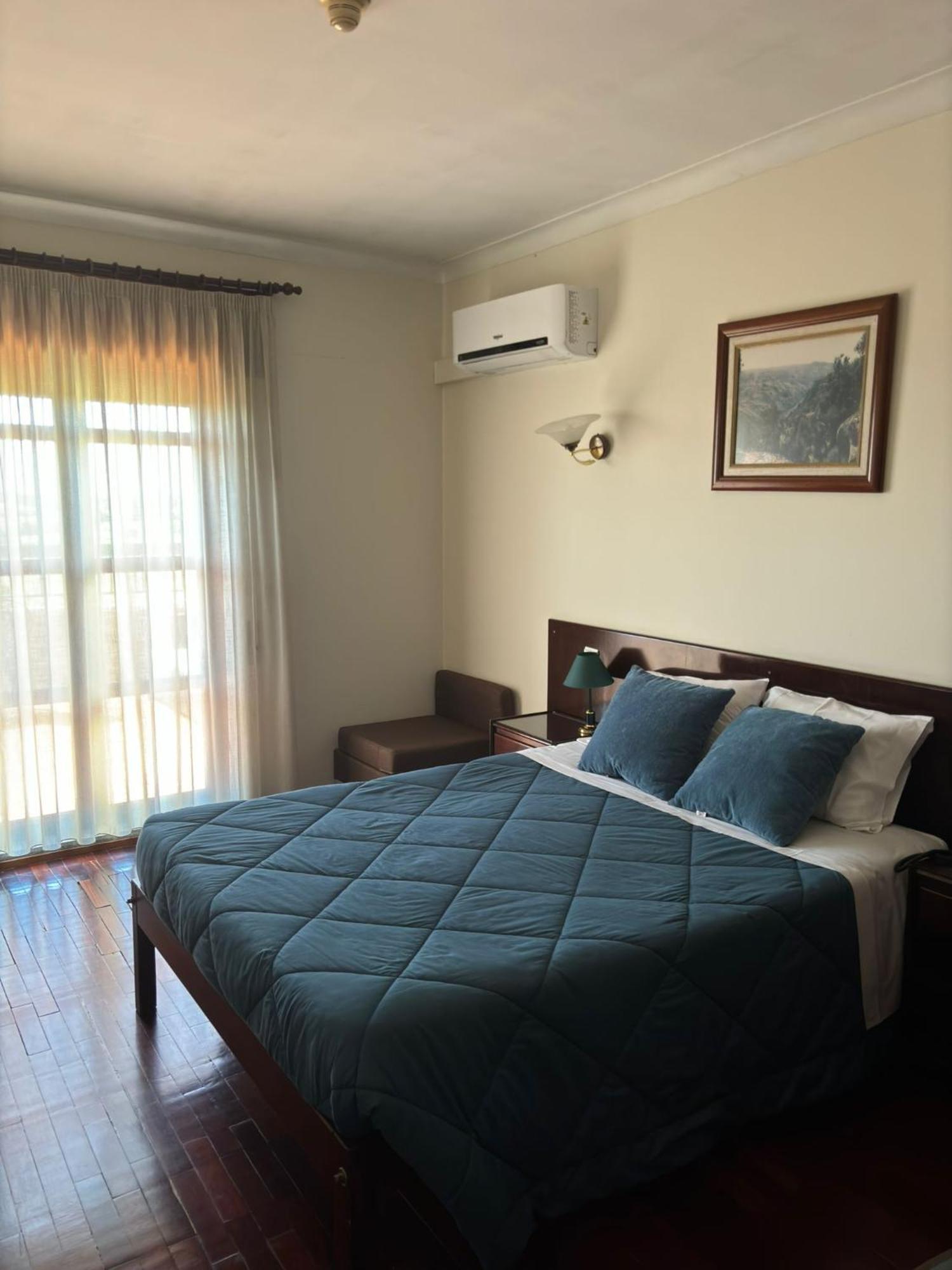 Hotel Trindade Coelho Mogadouro  Ngoại thất bức ảnh