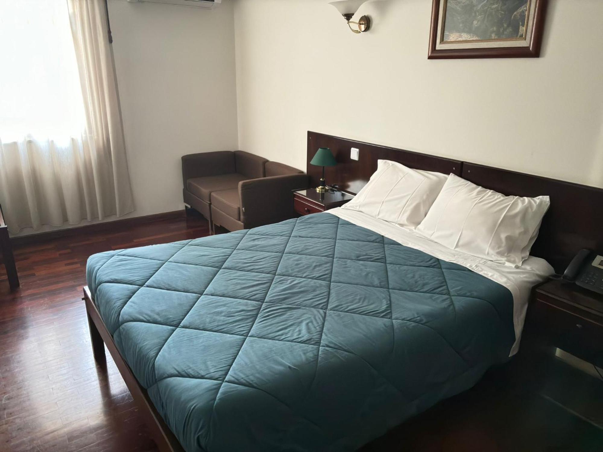 Hotel Trindade Coelho Mogadouro  Ngoại thất bức ảnh