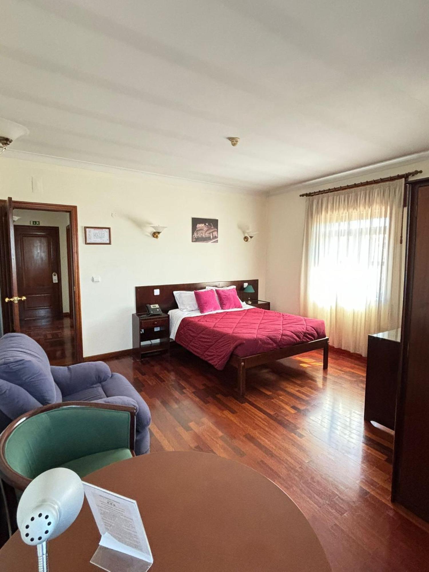 Hotel Trindade Coelho Mogadouro  Ngoại thất bức ảnh