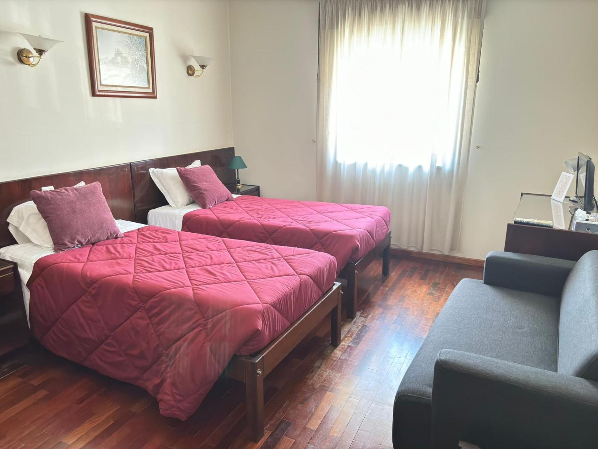Hotel Trindade Coelho Mogadouro  Ngoại thất bức ảnh